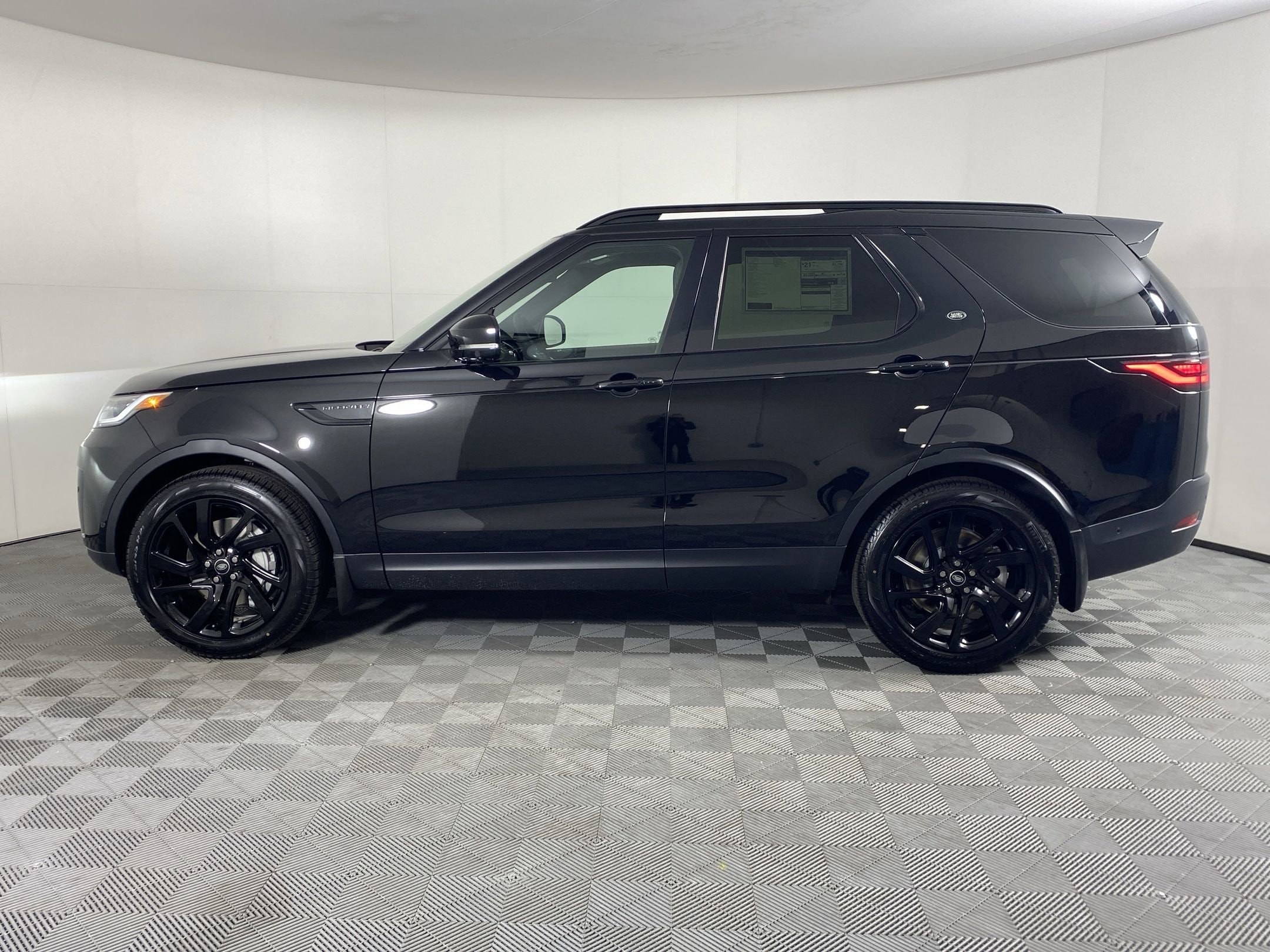 land rover discovery 2025 SALRJ2FX5S2511207 image land rover discovery 2025 SALRJ2FX5S2511207 image
